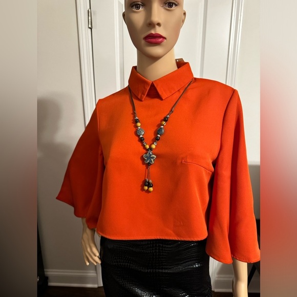 Cropped Flared Sleeved Blouse - Picture 10 of 10